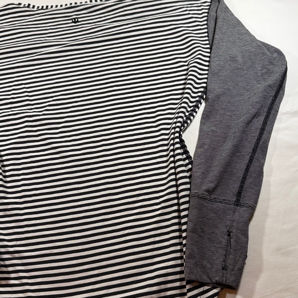 Lululemon Athletica Black and White Striped Long Sleeve Tee - Picture 4 of 8